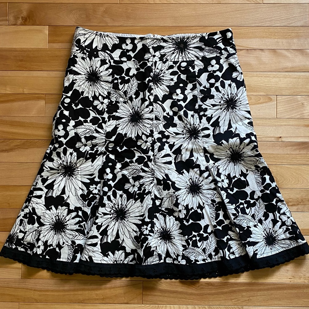 RW&CO. Black & White Floral Skirt